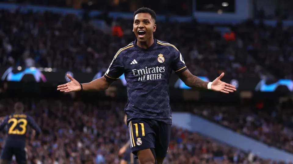 Pai de Rodrygo 'trai' Real Madrid e inicia conversas com clube da Premier