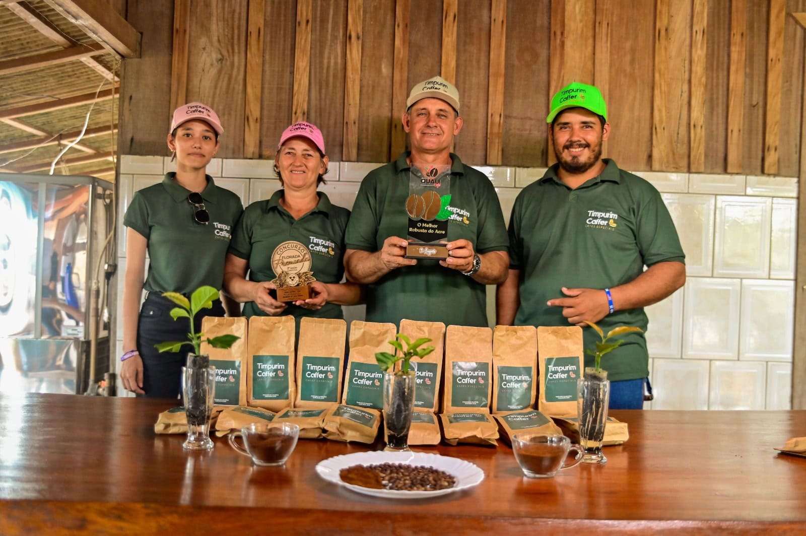 Participantes da GCF Task Force visitam plantações sustentáveis de café e cacau em Acrelândia
