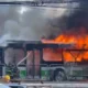 Passageiro de ônibus atingido por avião em SP diz que fuga ocorreu pelas janelas