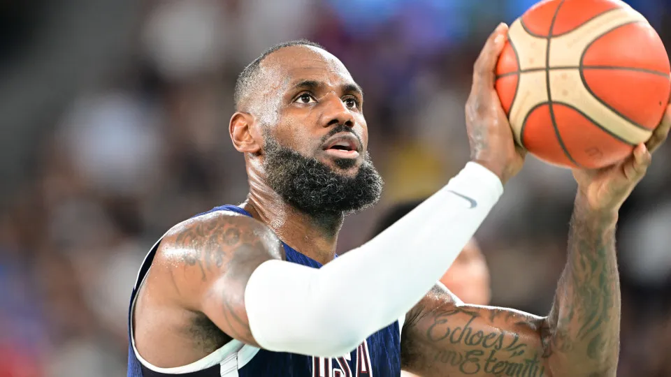 Pela 6ª vez em 7 anos com LeBron, Lakers não vão além da 1ª rodada dos 'playoffs'