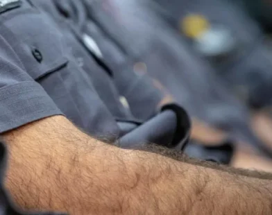 Policiais montaram milícia para extorquir comerciantes no Brás, diz MP