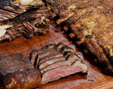 Policial é preso por comer picanha, beber cervejas e se recusa pagar