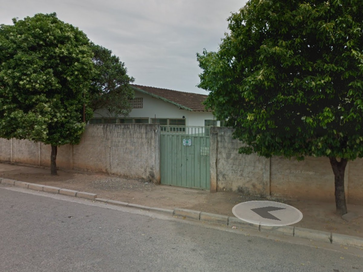 Professor é demitido de escola municipal em Divinópolis após agredir verbalmente aluno autista, diz Prefeitura