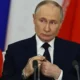 Putin visita Kursk após retirada ucraniana e critica destruição