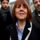 Rainha Camilla envia carta de apoio a Gisèle Pelicot após caso de abuso