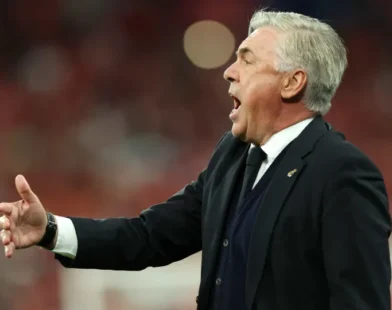 Real fará homenagem para Ancelotti em despedida no Bernabéu