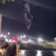Salvador homenageia Fernanda Torres com show de drones durante o Carnaval