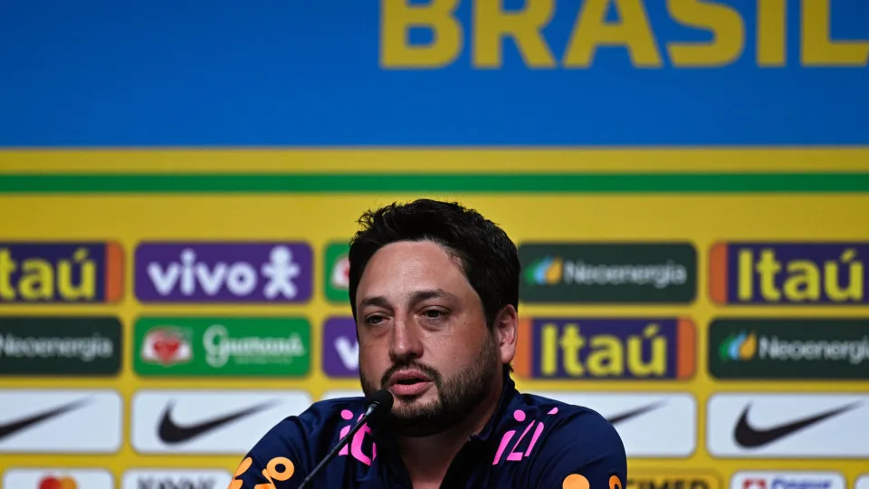 Sem Marta, Arthur Elias convoca seleção para amistosos contra os EUA