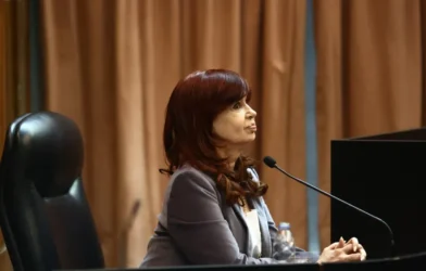 Senado argentino discute Ficha Limpa, lei que pode tirar Cristina das eleições