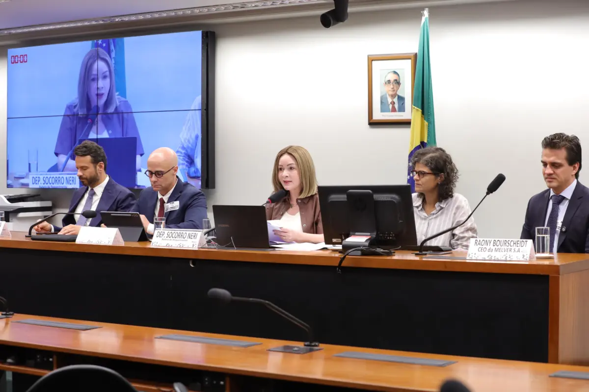 Socorro Neri faz audiência pública sobre educação financeira e defende tema no currículo escolar | ac24horas