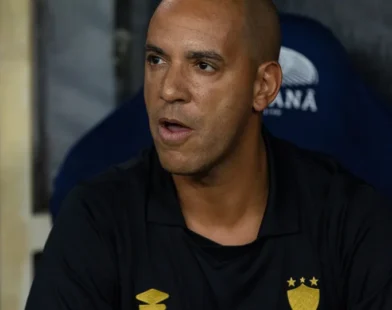 Sport demite técnico português após perder para o Fluminense