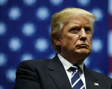 Tarifa de 80% sobre a China 'parece correta', afirma Trump