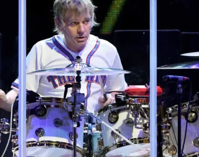 The Who volta a demitir Zak Starkey, um mês após recontratar o baterista