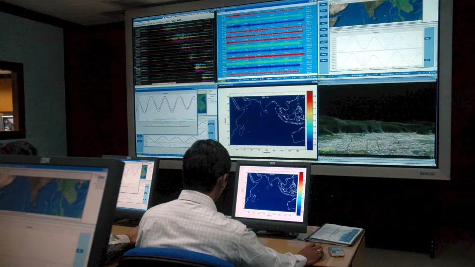 Tonga emite alerta de tsunami após ser atingido por terremoto de 7,1