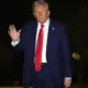 Trump ameaça Zelensky sobre acordo de minerais e terras raras com os EUA