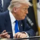 Trump declara que vai anunciar "grande acordo comercial"