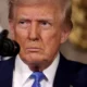 Trump explora tensão com Europa ao lado de premiê da Irlanda em dia de celebração
