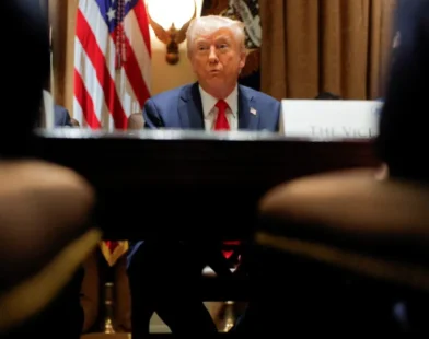 Trump: se UE não remover tarifa de 50% a uísque, vamos tarifar bebidas alcoólicas da UE em 200%