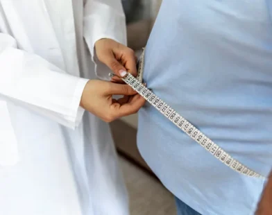 Um a cada três brasileiros vive com obesidade, mostra relatório global