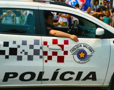 Viatura da PM atropela homem em Sorocaba e deixa local sem prestar socorro