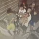 Vídeo mostra grupo carregando e agredindo garoto que morreu em Jericoacoara