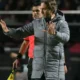 Zubeldía perde apoio, mas só tragédia derruba técnico na quarta