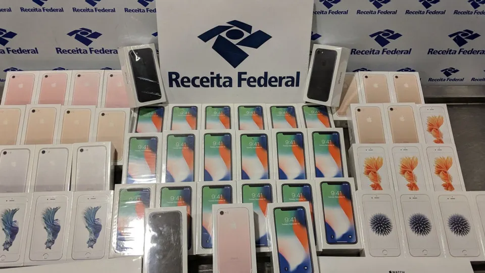 iPhones por R$ 429, Xbox e carros baratos em leilão da Receita; veja