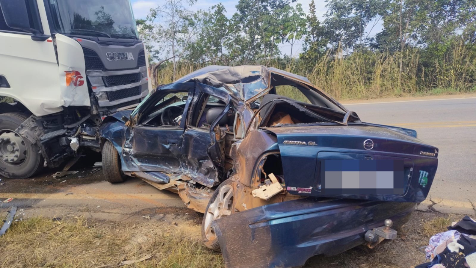 Acidentes em rodovias deixam dois mortos e quatro feridos em Pompéu e Córrego Danta