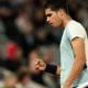 Alcaraz atropela americano e fará semifinal contra Musetti em Roland Garros