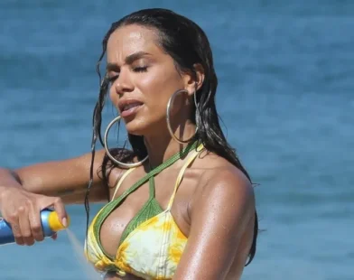 Anitta cancela participação no São João de Campina Grande por motivos de saúde