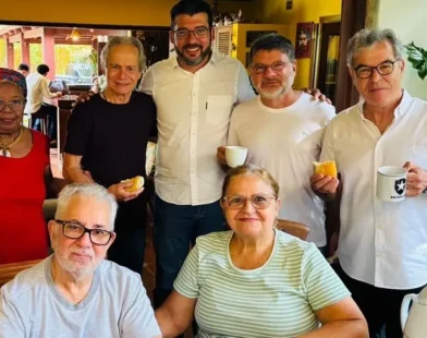 Antigas lideranças do PT discutem futuro político do Acre | ac24horas