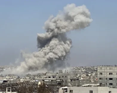 Ao menos 72 pessoas morrem em novo ataque de Israel na Faixa de Gaza