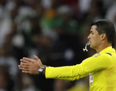 Árbitros usarão câmeras corporais no Mundial de Clubes da Fifa
