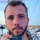 Ativista brasileiro preso por Israel chega a São Paulo e pede que governo boicote Tel Aviv
