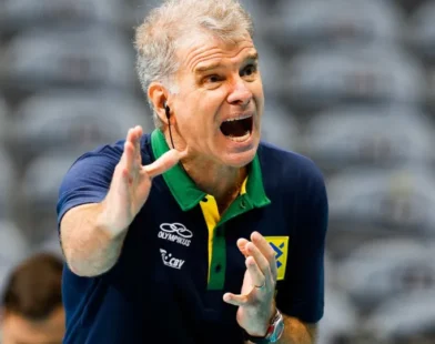Brasil começa mal, mas reage diante da Ucrânia e volta a vencer na Liga das Nações de Vôlei