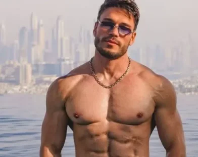 Campeão de 'A Fazenda', Lucas Viana é detido em Dubai e pede orações
