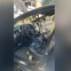 Carro fica destruido apos pegar fogo no Bairro Bom Pastor 80x80