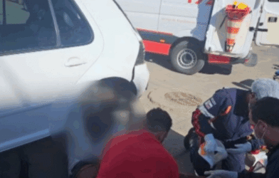 Colisão entre moto e carro deixa motociclista gravemente ferido em Jaíba