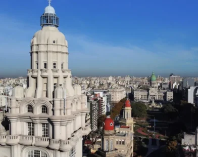 Com 9 entre 10 preços mais altos na Argentina, turistas brasileiros evitam vizinhos