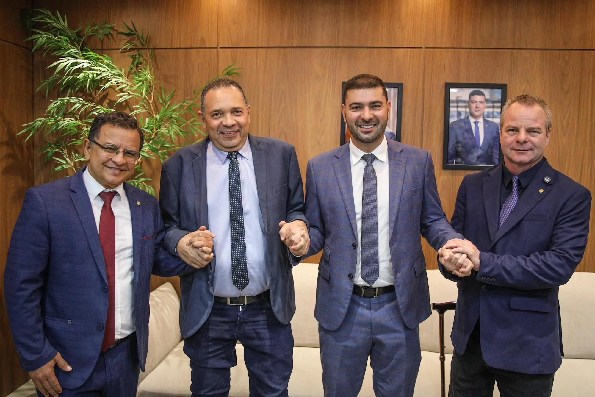 Deputados mobilizam caravana e defendem união por solução definitiva para BR-364 | ac24horas