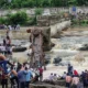 Desabamento de ponte na Índia deixa dois mortos e vários desaparecidos