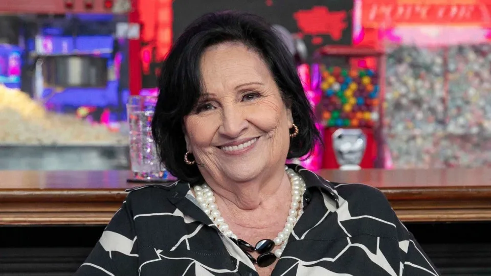 Dona Déa anuncia espetáculo sobre Paulo Gustavo, 'Meu Filho É um Musical'