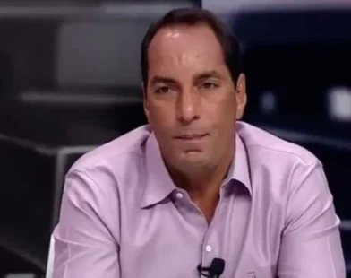 Edmundo confessa traição à esposa ao vivo durante live em seu canal