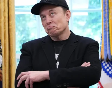 Equipe de Musk 'esquece' sobras de maconha em prédio do governo Trump