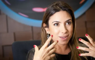 Espelho no teto? Patrícia Abravanel relembra mistério da infância no Programa Silvio Santos