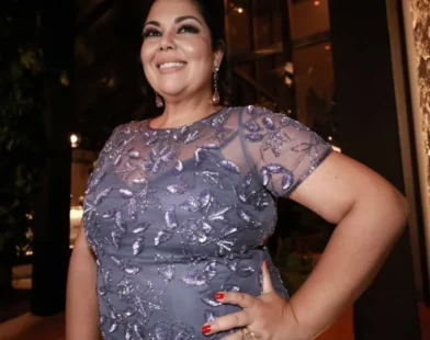 Fabiana Karla encarna Marisa Maiô e diverte a web