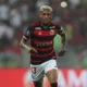 Flamengo vê Mundial como vitrine a Wesley, mas Varela surge como sombra