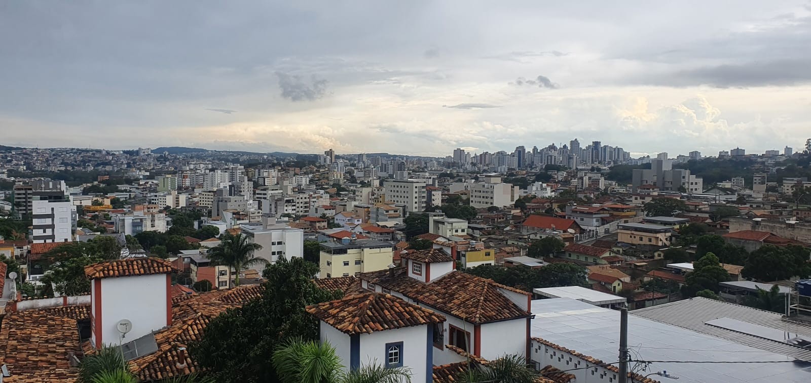 Frente fria derruba temperaturas em Divinópolis e região; madrugadas podem chegar a 8 °C