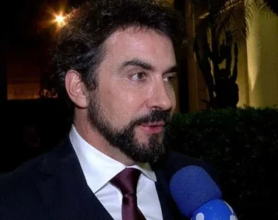 Gerente demitido após polêmica com padre Fábio de Melo processa religioso