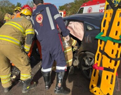 Grave acidente deixa um morto e dois feridos na MGC-122, em Capitão Enéas